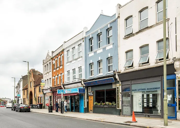 Serviced Apartment In Finchley Road